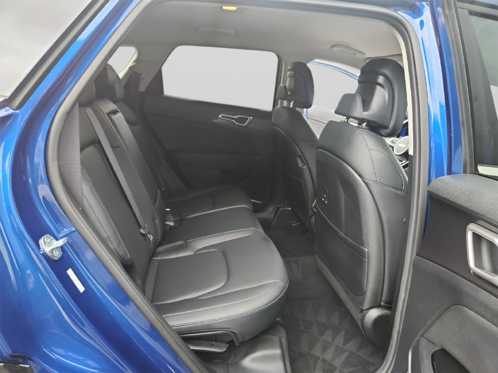 Certified 2024 Kia Sportage EX AWD/4WD image 16