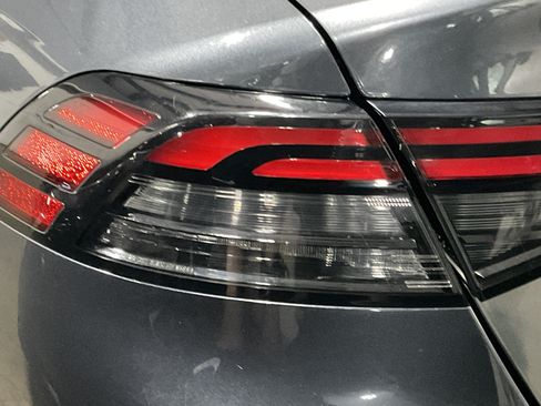 Used 2024 Honda Accord EX image 9