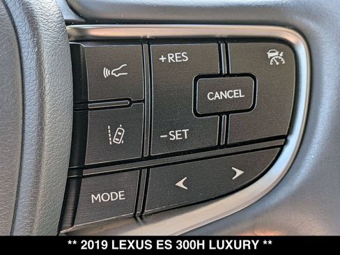 Used 2019 Lexus ES 300h w/ Accessory Package 2 FWD image 7