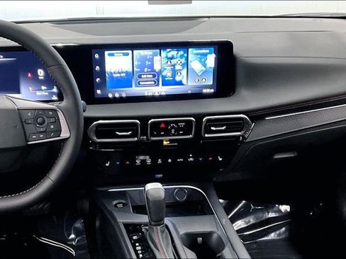 New 2026 Nissan Sentra SR w/ SR Premium Package image 8