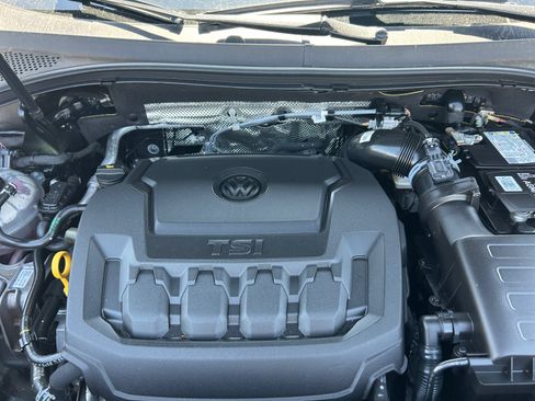 Used 2023 Volkswagen Tiguan SE FWD image 20