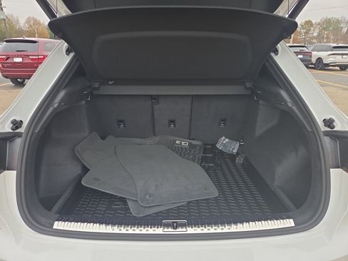 Used 2022 Audi Q3 2.0T Premium Plus w/ Premium Plus Package image 9