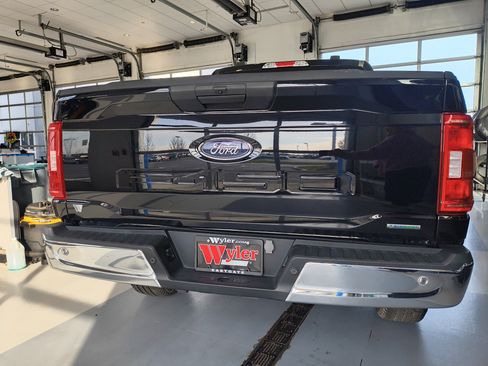 Used 2023 Ford F150 XLT image 5