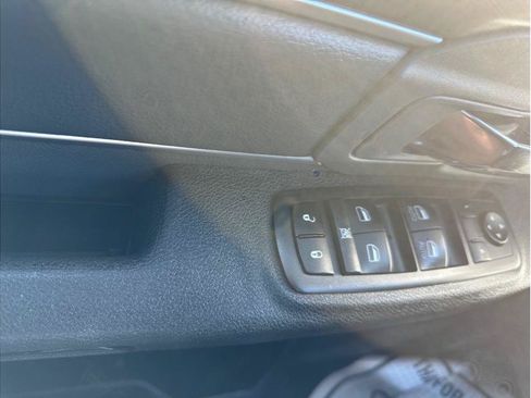 Used 2021 RAM 1500 Classic SLT RWD image 23