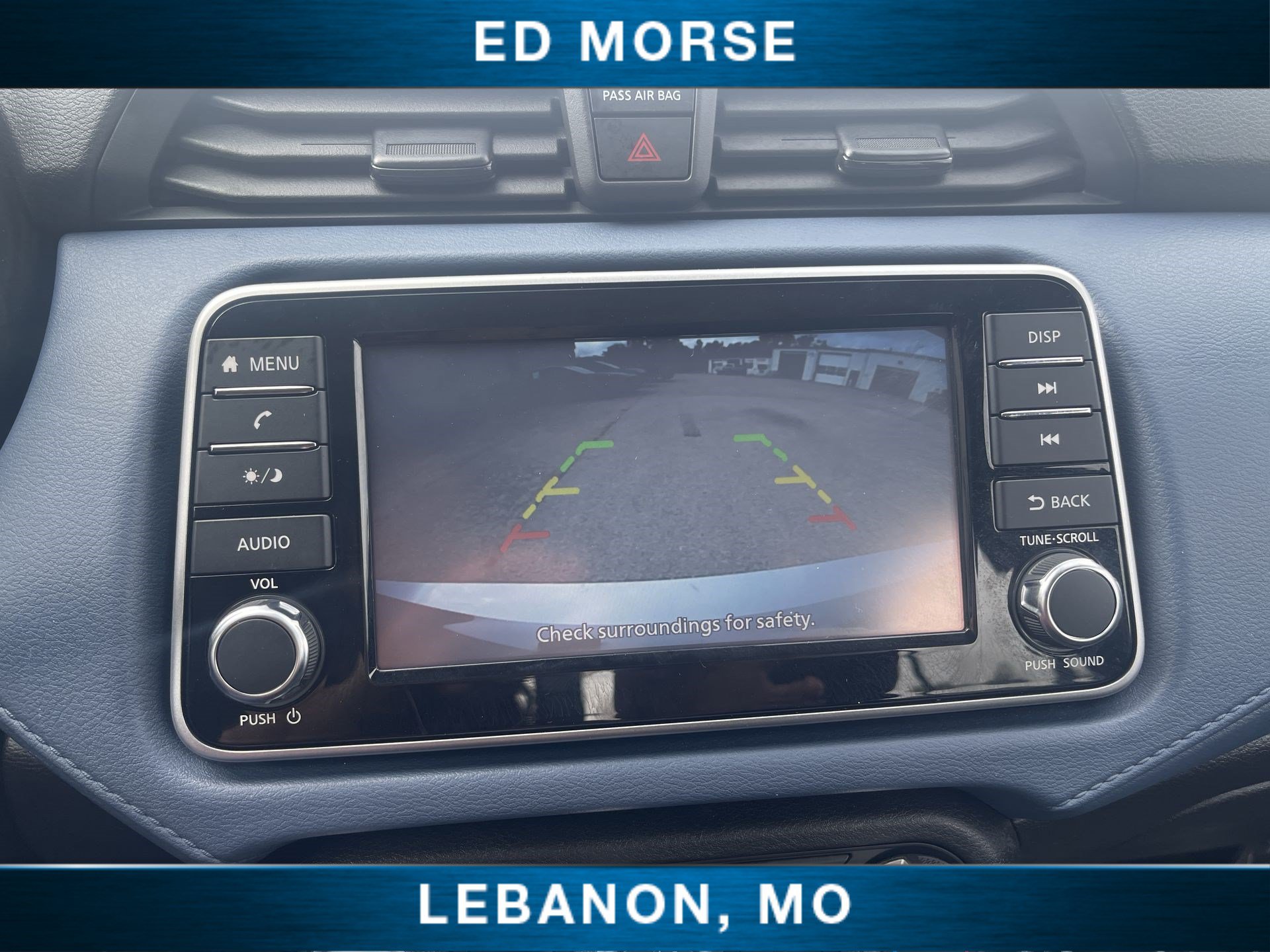 Used 2025 Nissan Versa SV FWD image 14