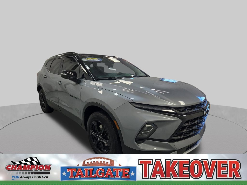 Used 2024 Chevrolet Blazer LT w/ Midnight/Sport Edition FWD image 9