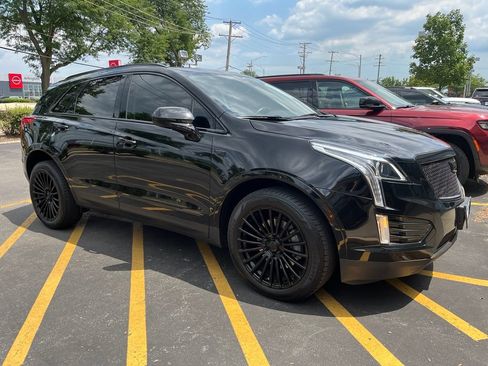 Used 2017 Cadillac XT5 Luxury w/ Driver Awareness Package FWD image 4