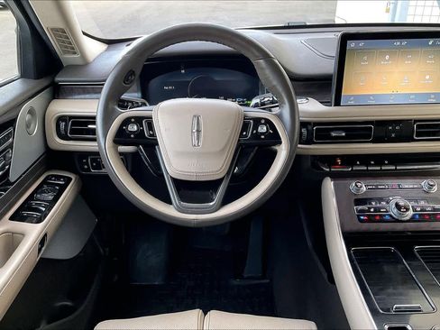 Used 2022 Lincoln Aviator Grand Touring w/ Equipment Group 301A image 6