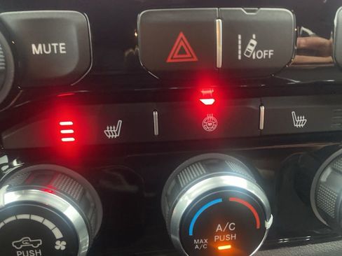 Used 2025 RAM 1500 Big Horn image 27