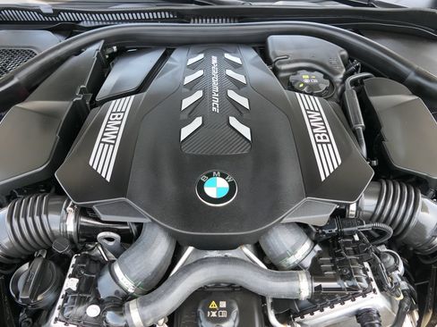 Used 2023 BMW M550i xDrive AWD/4WD image 30