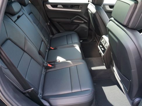 New 2026 Porsche Cayenne AWD/4WD image 26