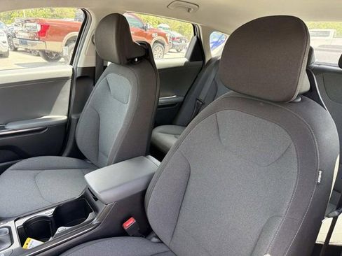 Used 2025 Kia K4 FWD image 10