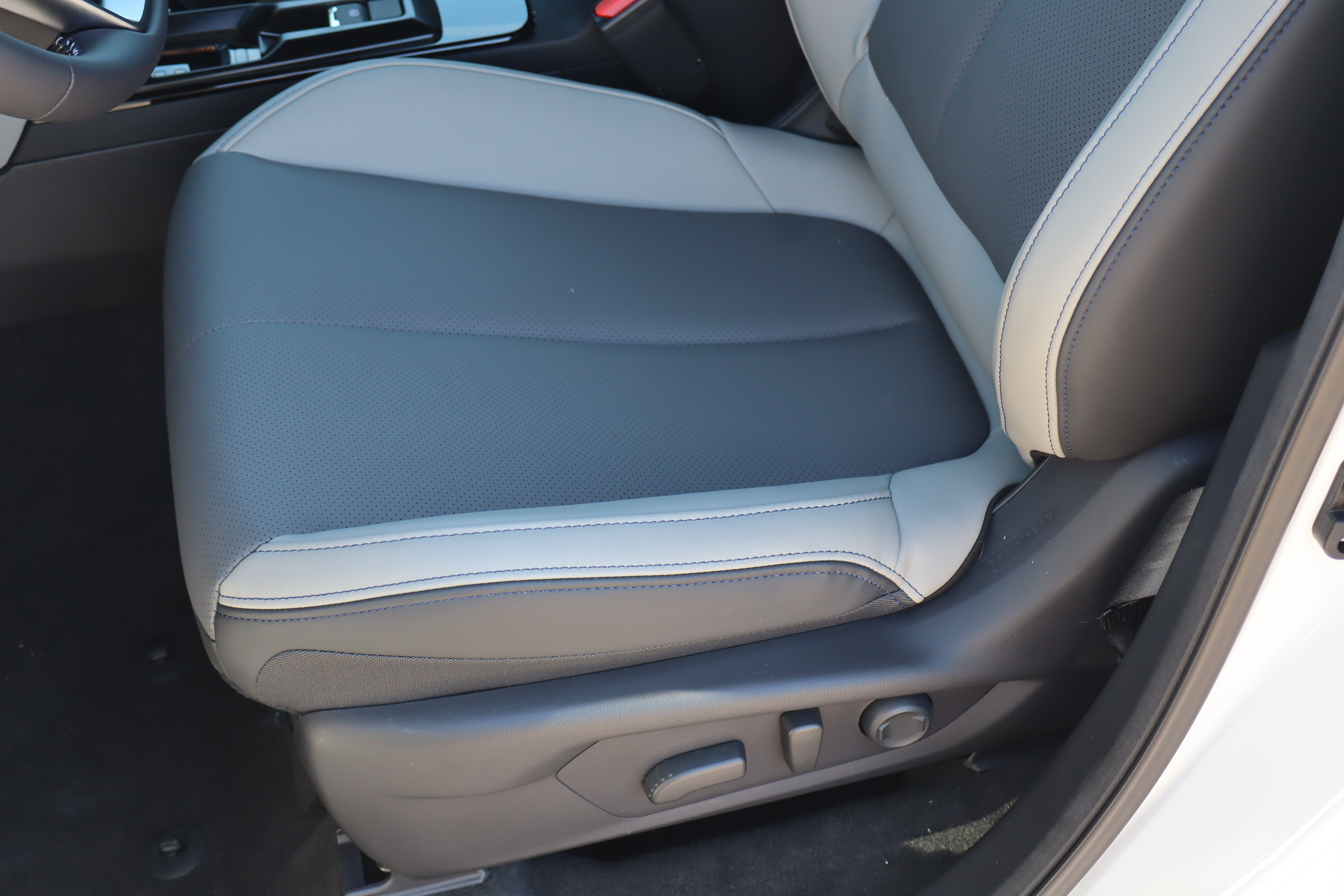 New 2026 Subaru Forester Limited AWD/4WD image 10