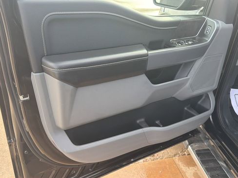 Used 2025 Ford F150 XLT w/ Equipment Group 301A Standard image 16