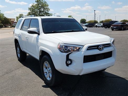 Used 2022 Toyota 4Runner SR5 Premium image 6
