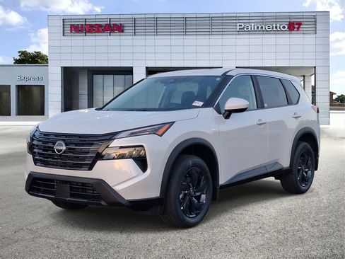 Used 2026 Nissan Rogue SV FWD image 3