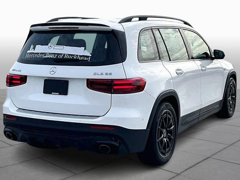 Used 2025 Mercedes-Benz GLB 35 AMG 4MATIC image 12