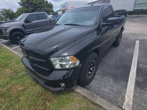 Used 2018 RAM 1500 Express RWD image 8