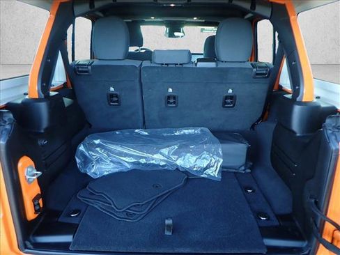 Used 2025 Jeep Wrangler Sport S image 8