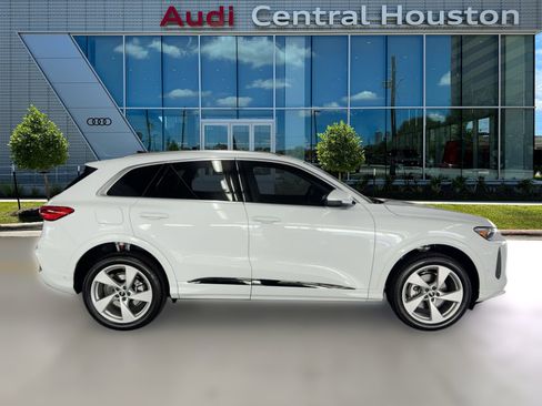 New 2025 Audi Q5 Premium Plus image 8