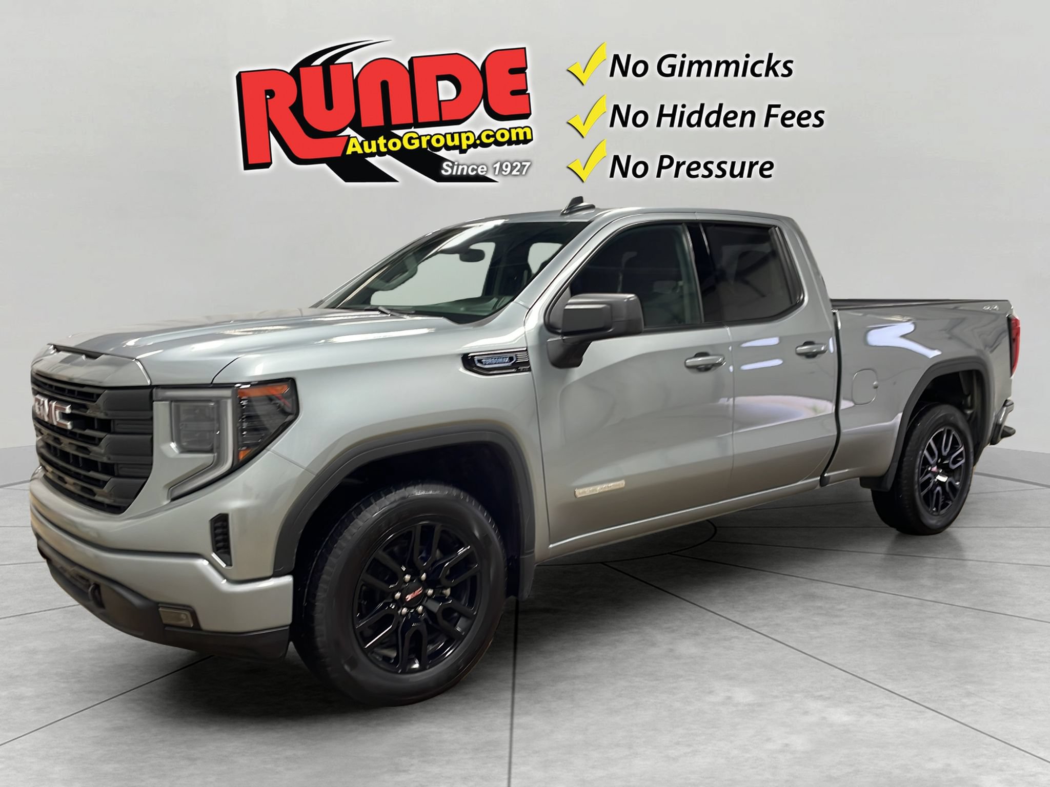 Used 2025 GMC Sierra 1500 Elevation AWD/4WD image 1