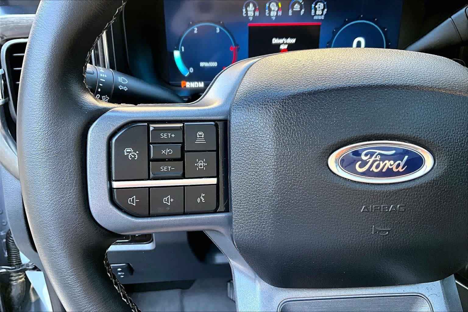 Used 2025 Ford F250 Lariat w/ Lariat Ultimate Package AWD/4WD image 24