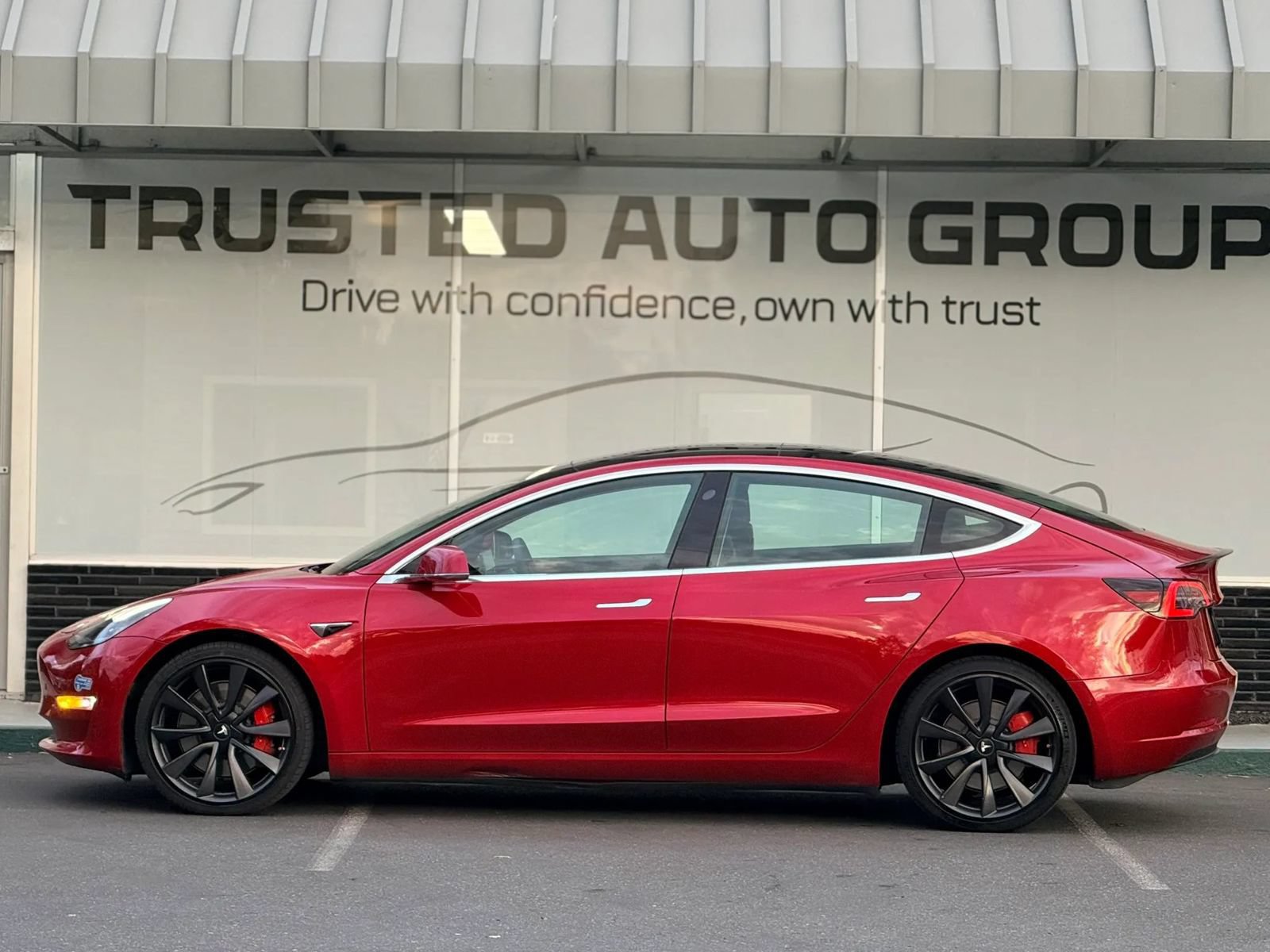 Used 2020 Tesla Model 3 Performance AWD/4WD image 3