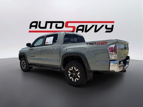 Used 2022 Toyota Tacoma TRD Off-Road AWD/4WD image 7