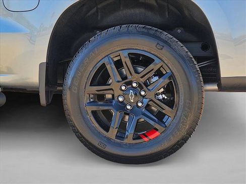 New 2026 Chevrolet Silverado 1500 RST w/ Redline Edition AWD/4WD image 10