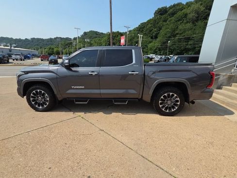 Used 2024 Toyota Tundra Limited AWD/4WD image 4