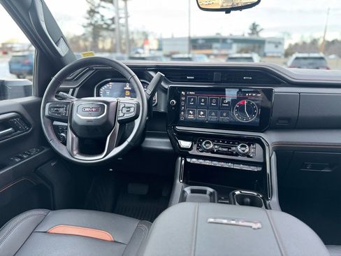 Used 2024 GMC Sierra 3500 AT4 w/ AT4 Premium Plus Package image 12