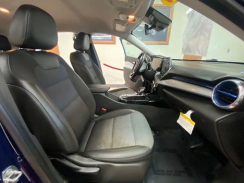 Used 2024 Chevrolet Trax LT w/ Driver Confidence Package image 16