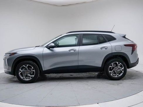 New 2026 Chevrolet Trax LT w/ Driver Confidence Package image 3