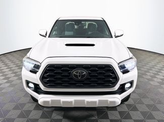 Used 2020 Toyota Tacoma TRD Sport w/ Technology Package RWD video 2