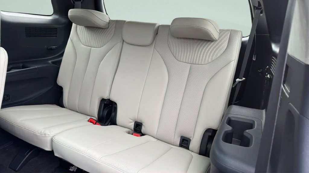 Used 2023 Hyundai Palisade Calligraphy FWD image 34