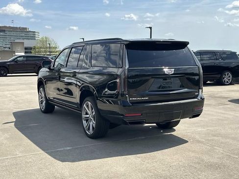 Used 2026 Cadillac Escalade ESV Sport image 16