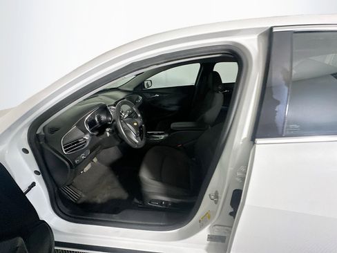 Used 2018 Chevrolet Malibu LT image 13