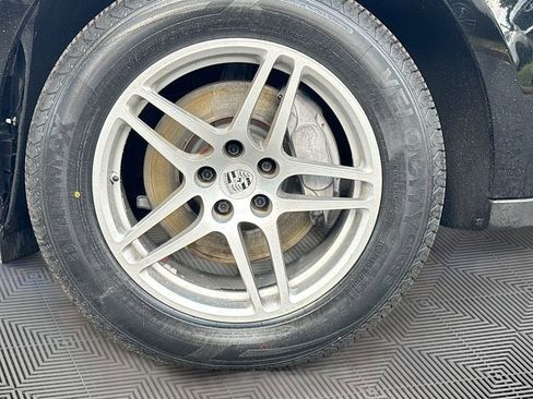 Used 2018 Porsche Macan image 30