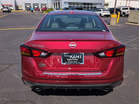 Used 2023 Nissan Altima 2.5 SR FWD image 6