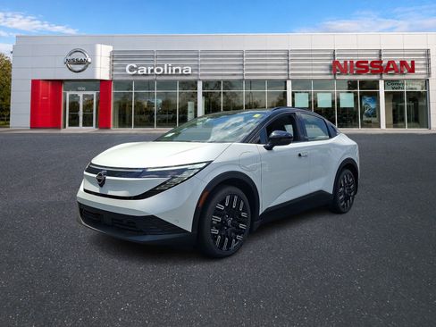 New 2026 Nissan Leaf Platinum+ w/ Cargo Package (Platinum+) FWD image 2