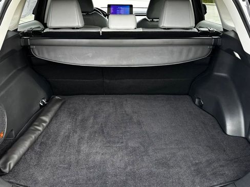 Used 2024 Toyota RAV4 Limited image 20