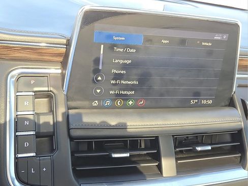 Used 2021 Chevrolet Tahoe Z71 w/ Z71 Signature Package image 20