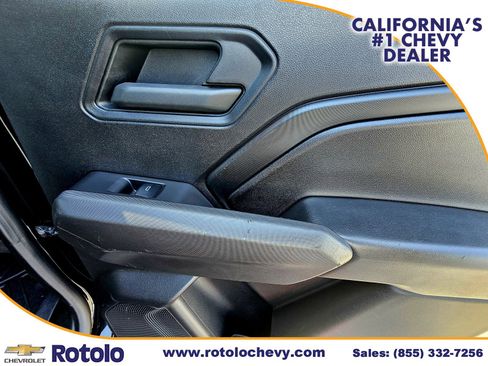 Used 2024 Chevrolet Colorado Trail Boss w/ Technology Package image 12