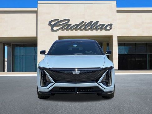 New 2026 Cadillac Lyriq V image 7