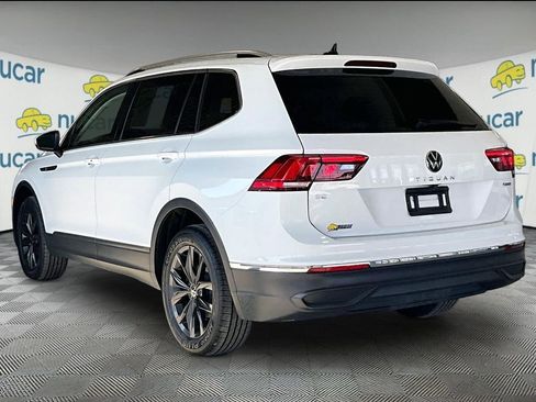 Used 2024 Volkswagen Tiguan SE image 4