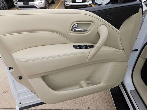 Used 2023 INFINITI QX80 Luxe w/ Cargo Package image 13