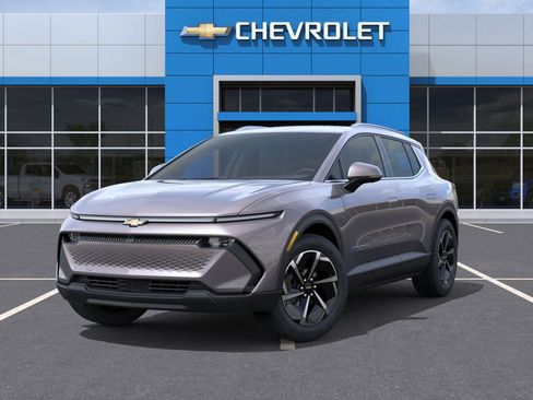 New 2026 Chevrolet Equinox EV LT image 7