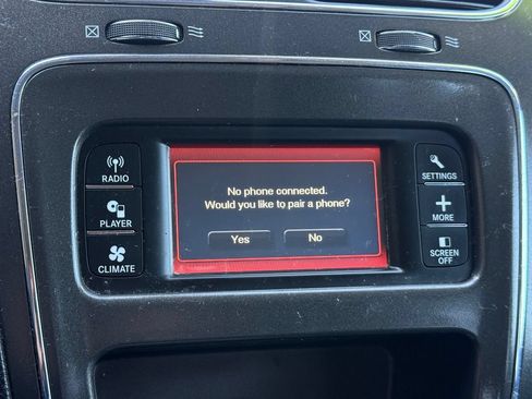Used 2018 Dodge Journey SE w/ Connectivity Group FWD image 24