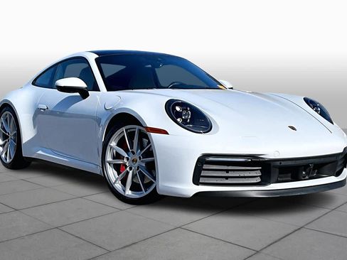 Used 2020 Porsche 911 Carrera S image 2