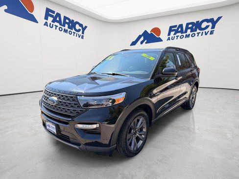 Used 2022 Ford Explorer XLT w/ Equipment Group 202A AWD/4WD image 1